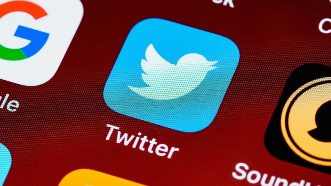 Twitter zvyšuje limit príspevkov platiacich používateľov na 10 000 znakov