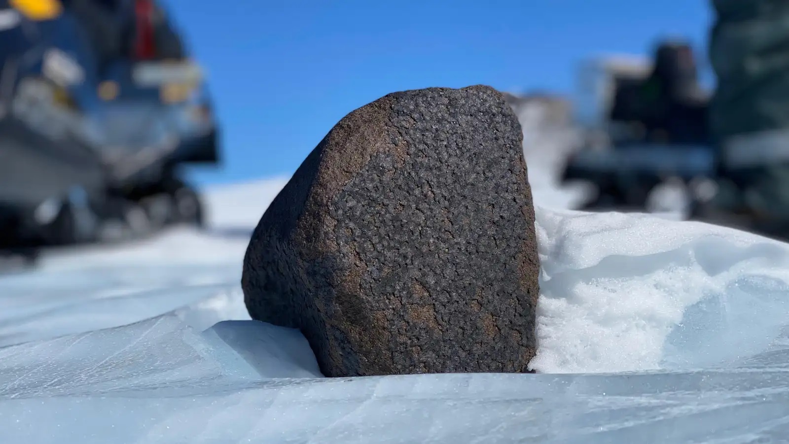 Veľký meteorit z Antarktídy môže prezradiť viac o formovaní Zeme