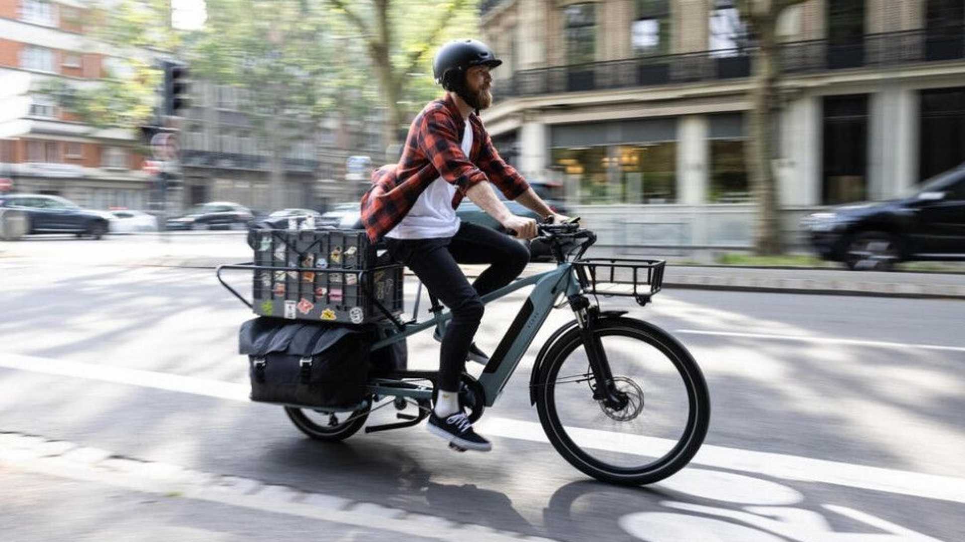 Decathlon R500 Long-Tail Cargo: Štýlový e-bike s extra nosnosťou bude v ponuke aj na Slovensku