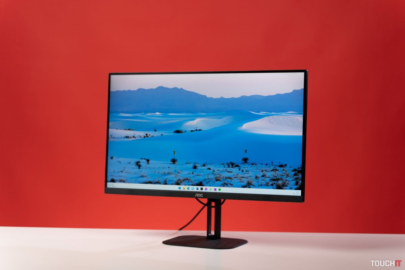 AOC Q27V5C: Dobrý monitor s USB-C (RECENZIA)