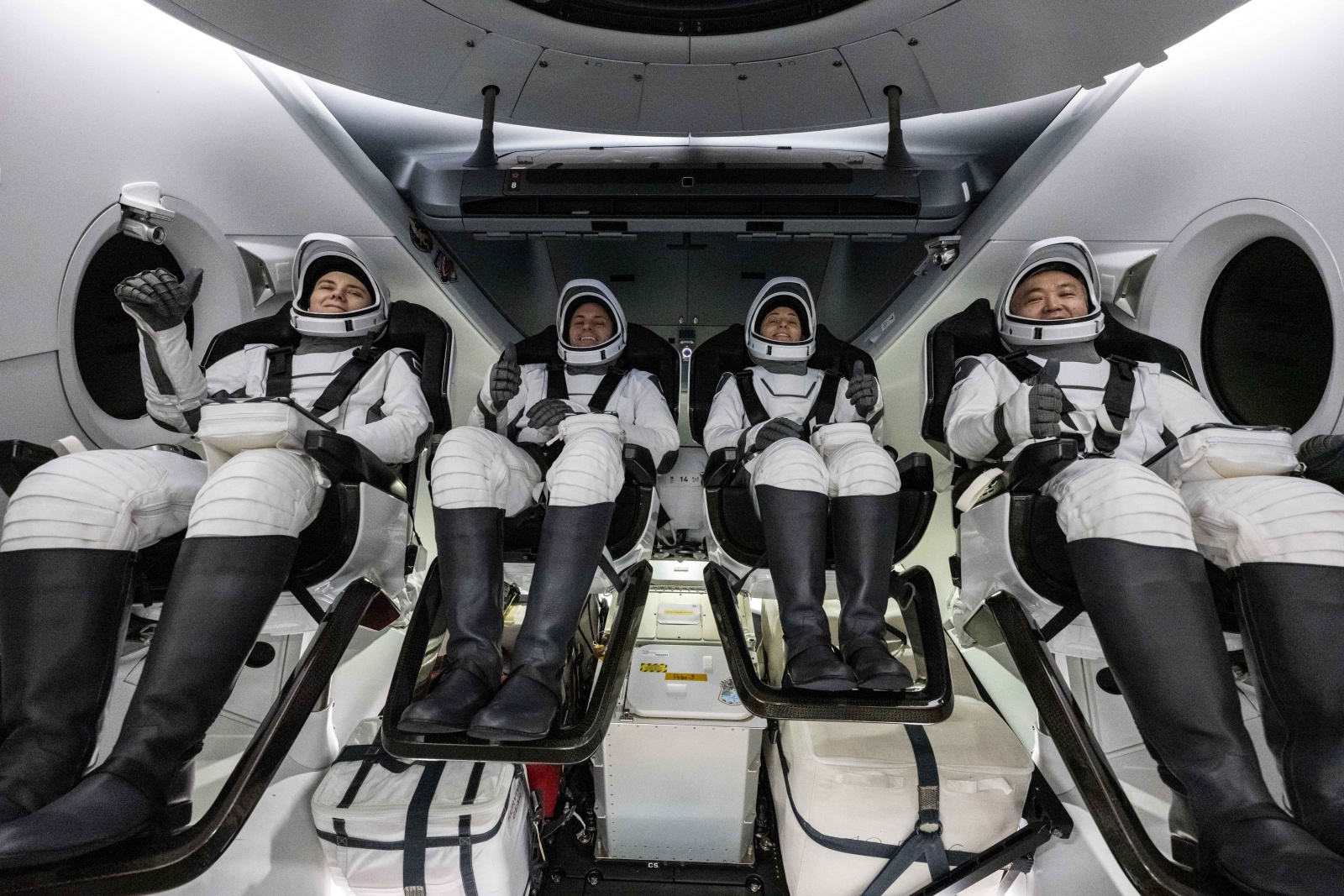 Astronauti v rámci misie Crew-5 sa bezpečne vrátili na Zem. Bol to výnimočný let