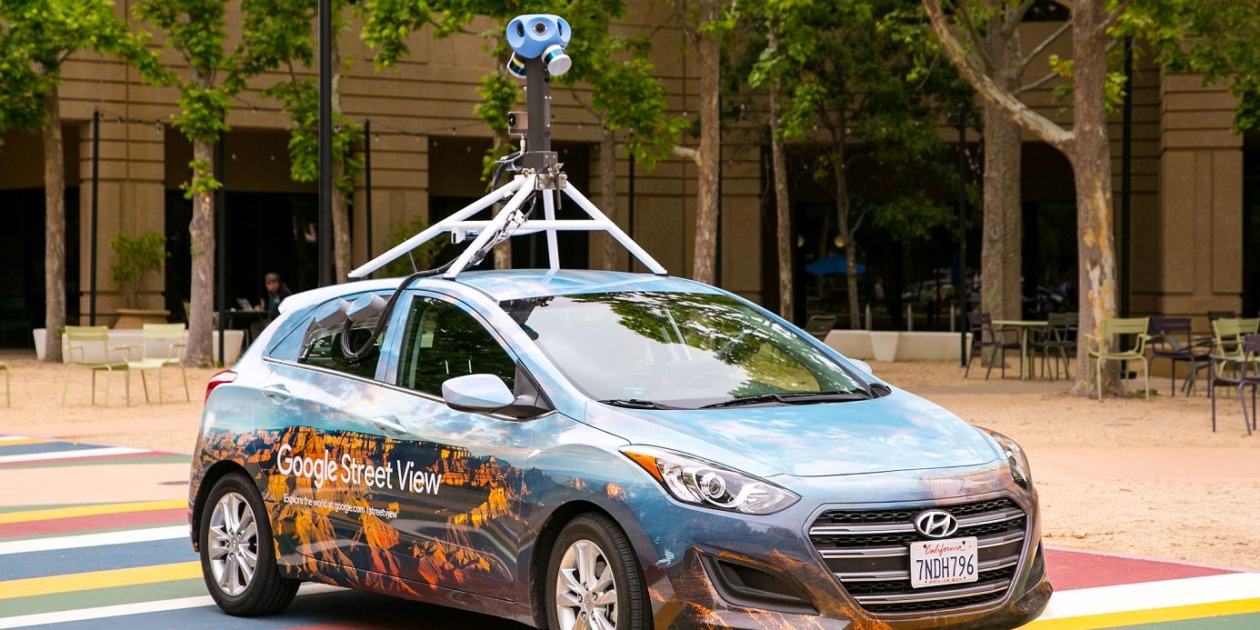 Google auto fotiace cesty potrebovalo pomoc v malej stredoslovenskej dedinke