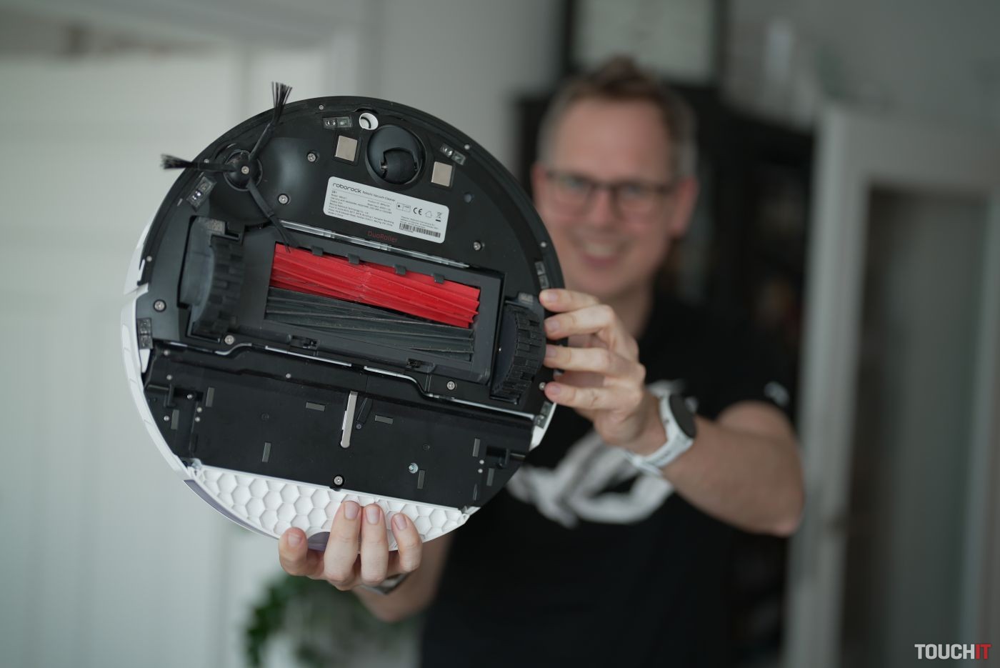 Roborock S8+: Robotický vysávač s dvoma hlavnými kefami (RECENZIA)