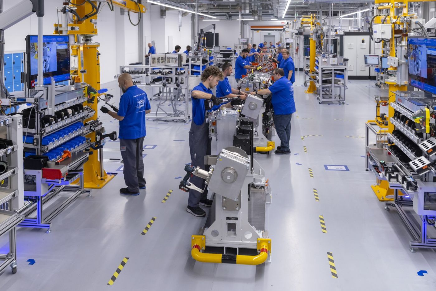 Bosch verí vodíku: Spustil sériovú výrobu Fuel Cell Power modulu pre palivové články a ukázal viacero vodíkových technológií