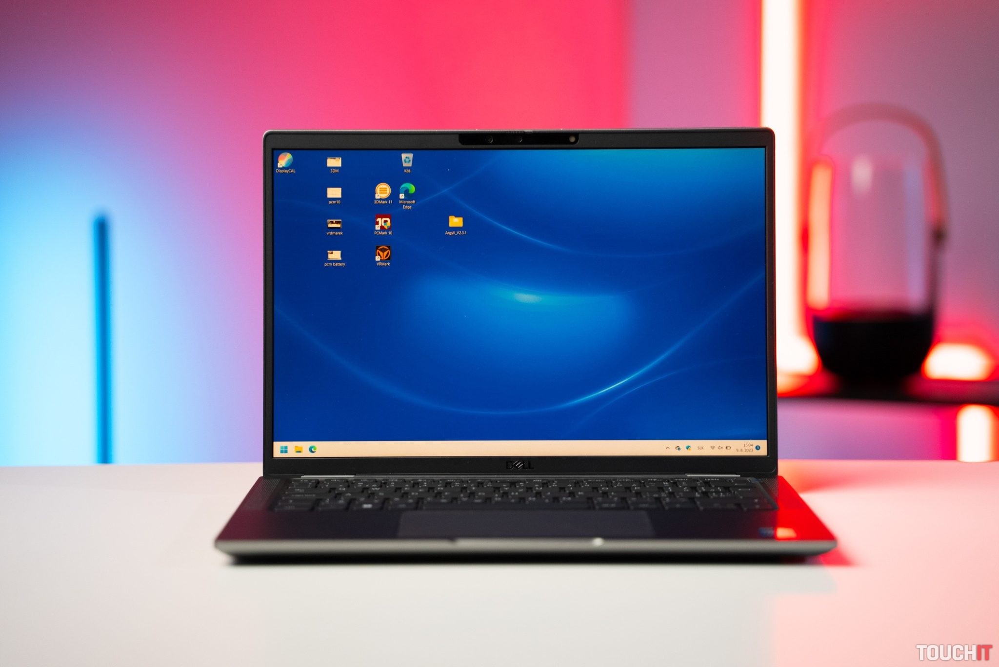 Dell Latitude 7340: Ľahký notebook na časté prenášanie (RECENZIA)