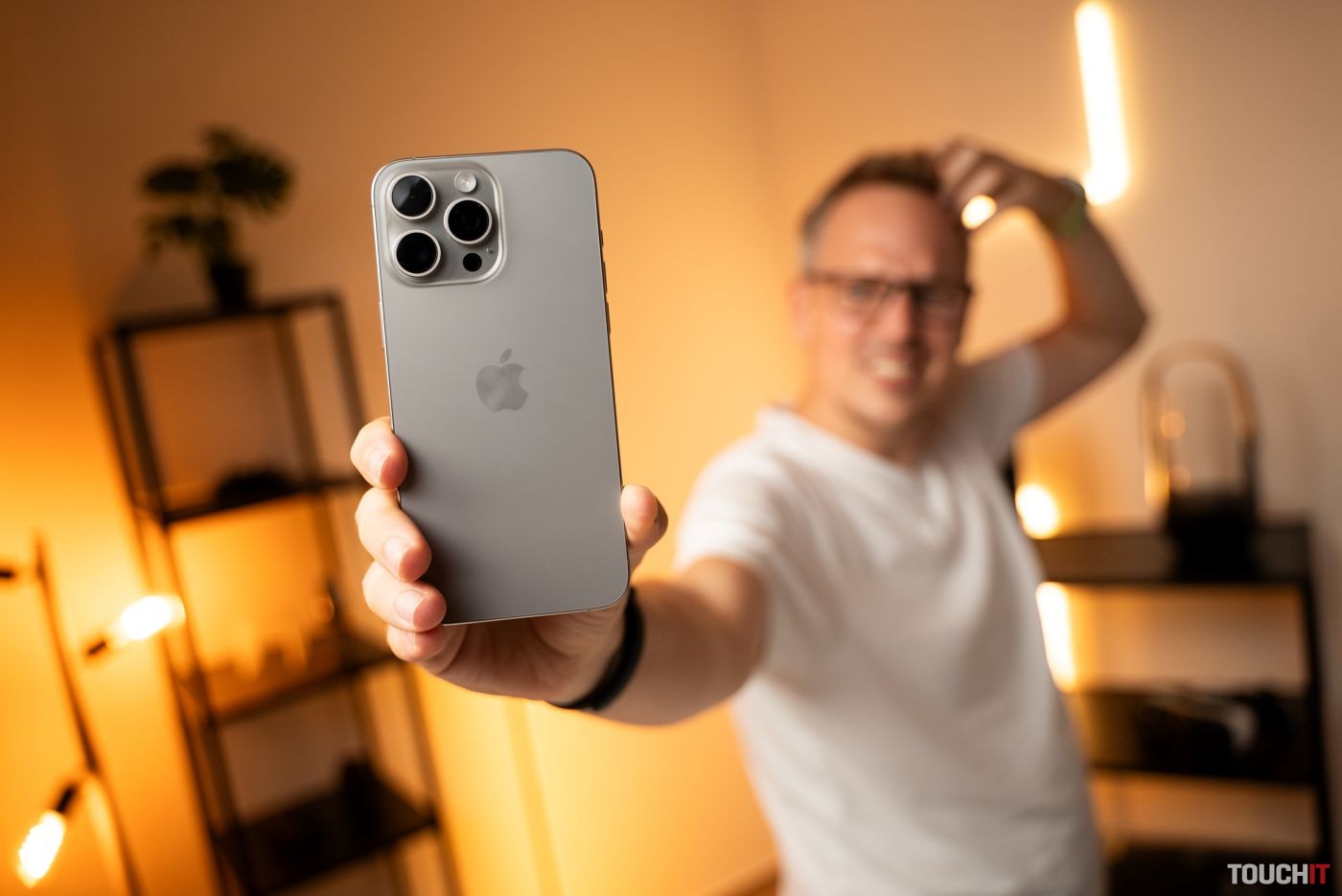 Apple opravil problém so zahrievaním iPhonov 15 Pro