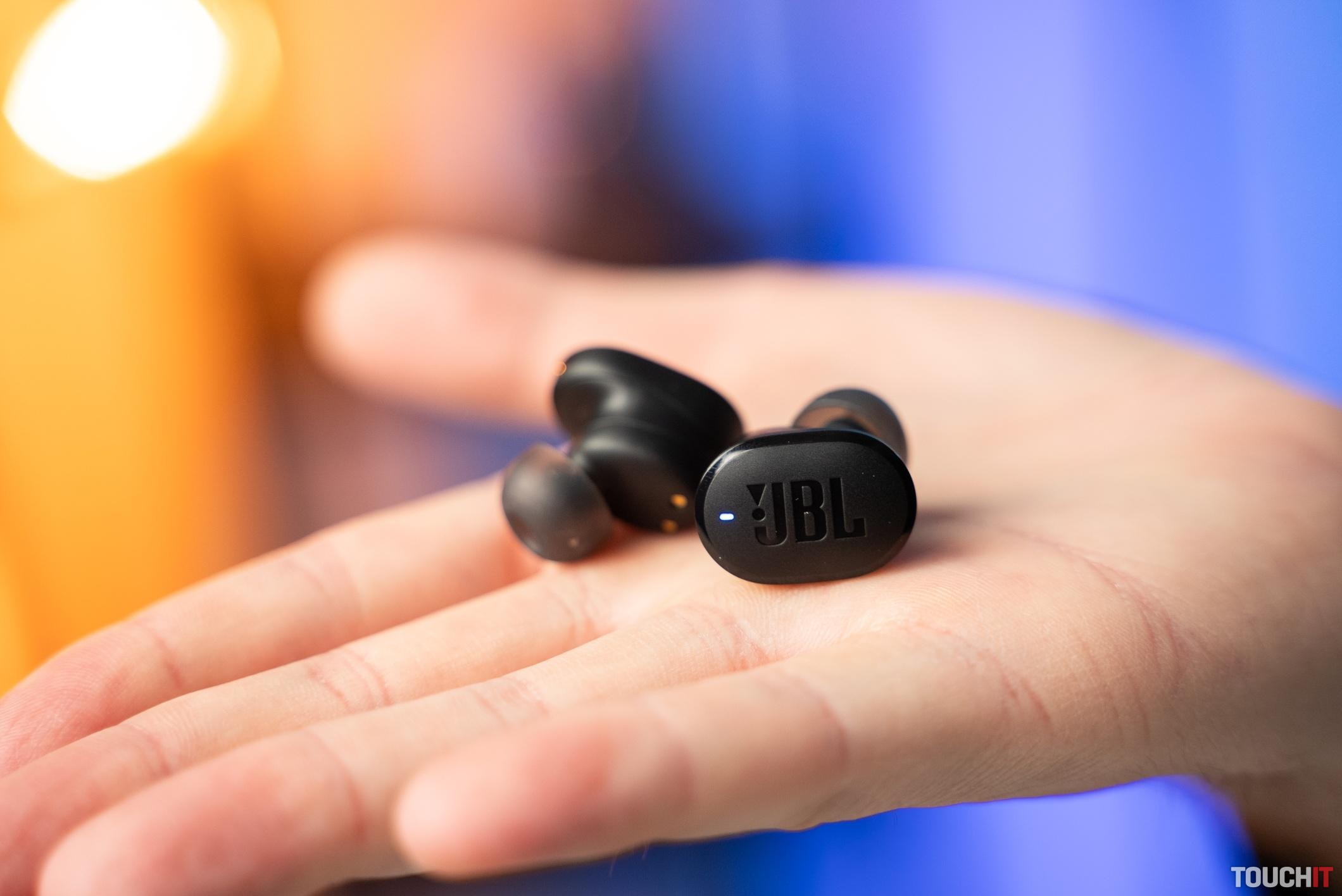 JBL Tune Buds: Silné basy a úplne bezdrôtové (RECENZIA)