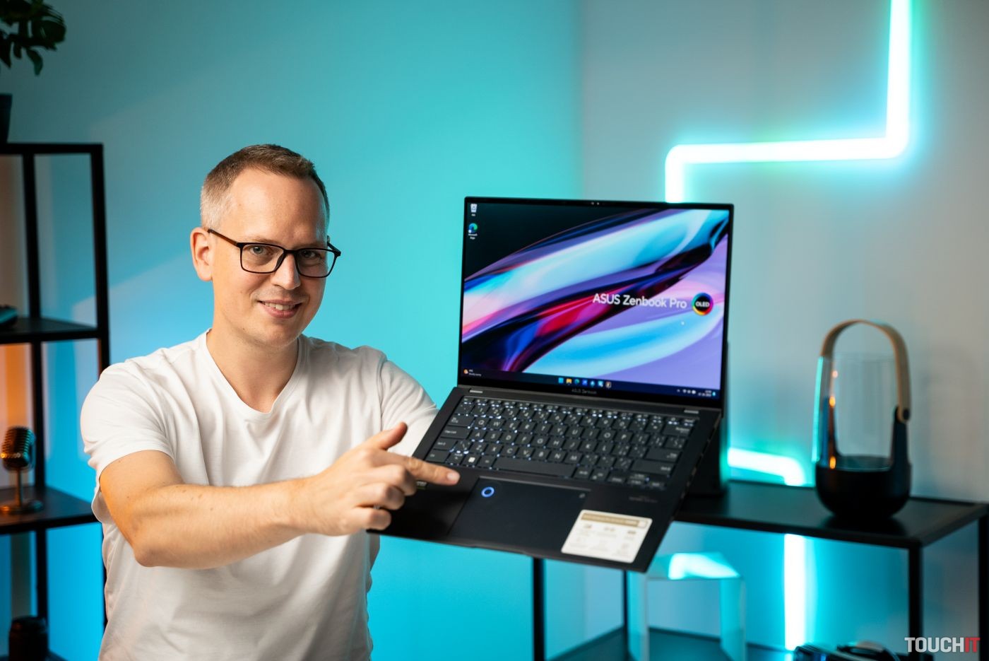 ASUS Zenbook Pro 14 OLED: Výborná kombinácia výkonu a kompaktného notebooku (RECENZIA)