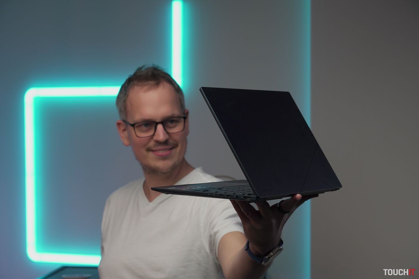 ASUS Zenbook 14 OLED: Takmer perfektný notebook s výbornou výdržou (RECENZIA)