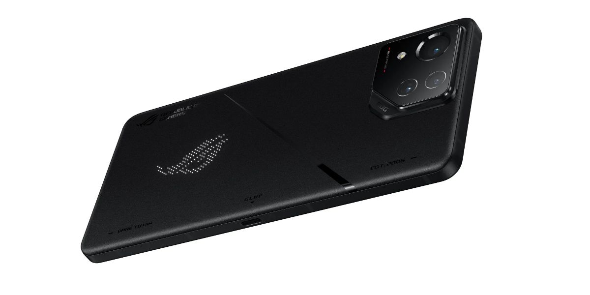 ROG Phone 8 (Pro) oficiálne: Plnohodnotná vlajková loď nielen pre hráčov
