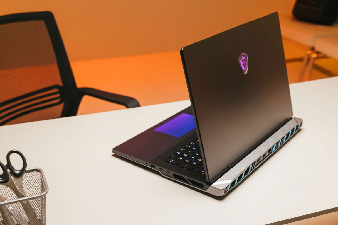 Titan, Raider, Vector a Stealth – notebooky MSI pre náročných hráčov a profesionálov