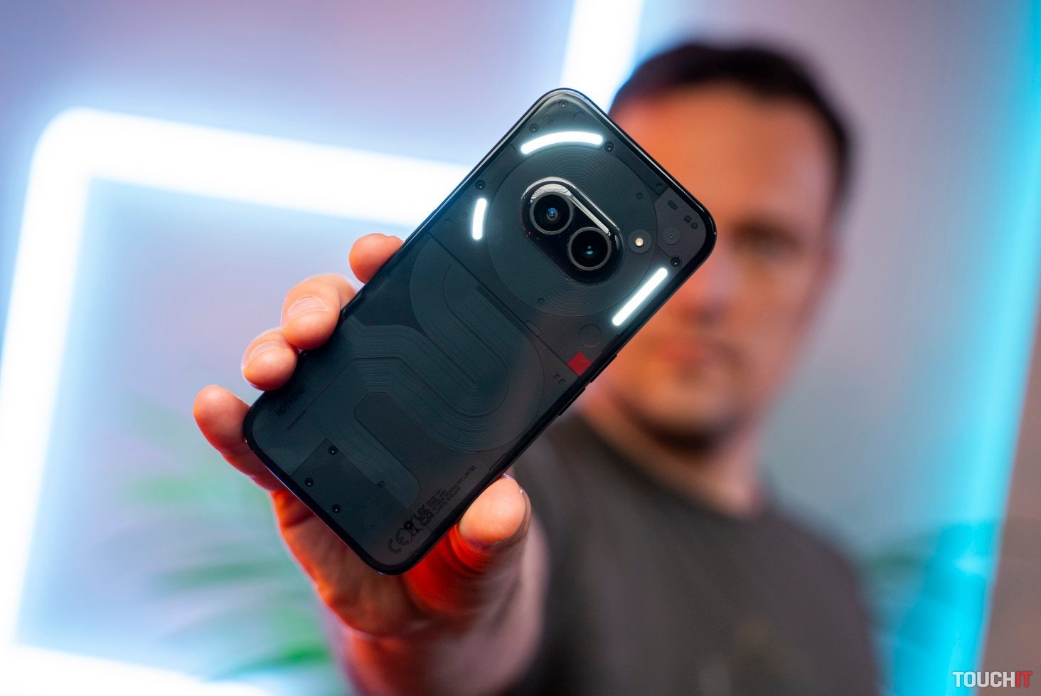 Nothing Phone (2a): Keď sa lacný telefón podarí (RECENZIA)