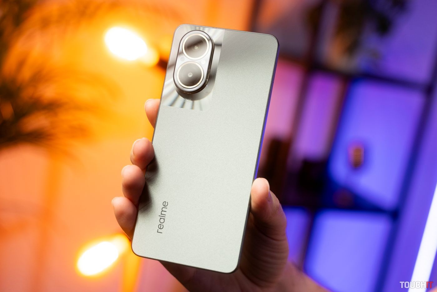 Realme GT6 bude smartfón, na ktorom výrobca nešetril