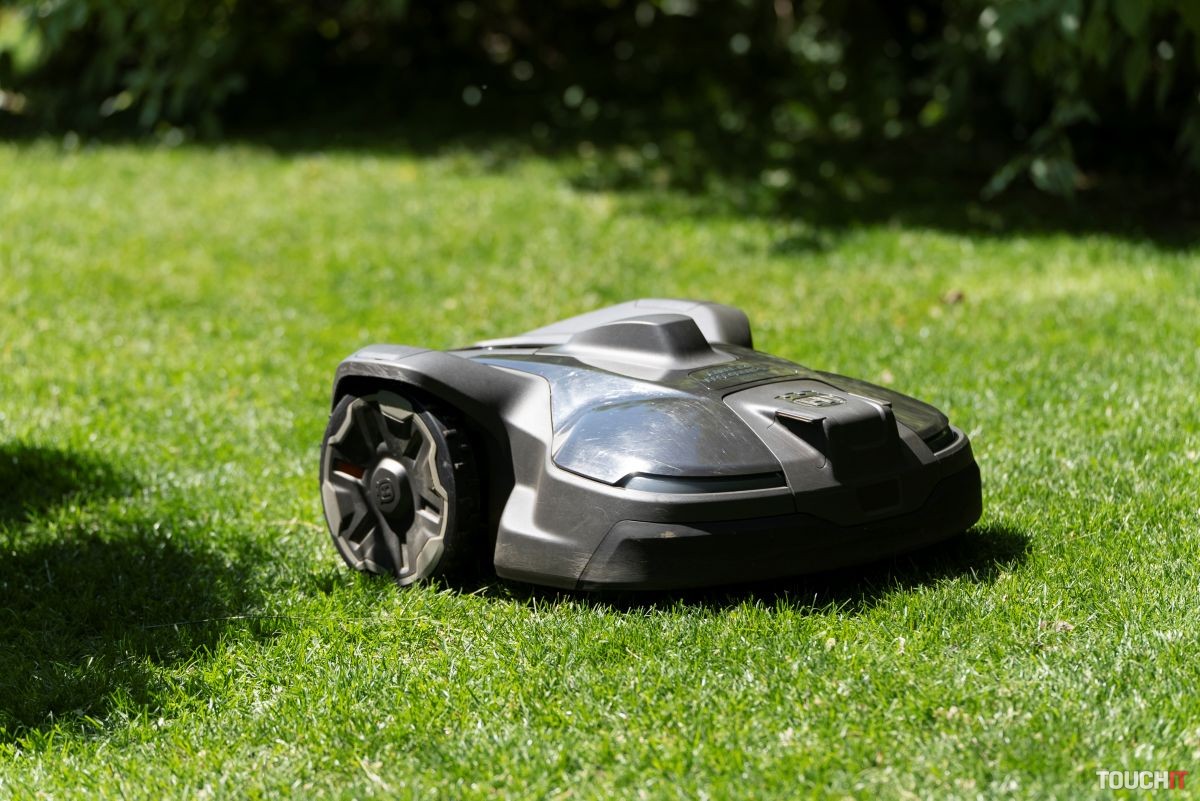 Robotická kosačka Husqvarna Automower® 450X NERA a jej výhody. Ako si vybrať ten správny model?