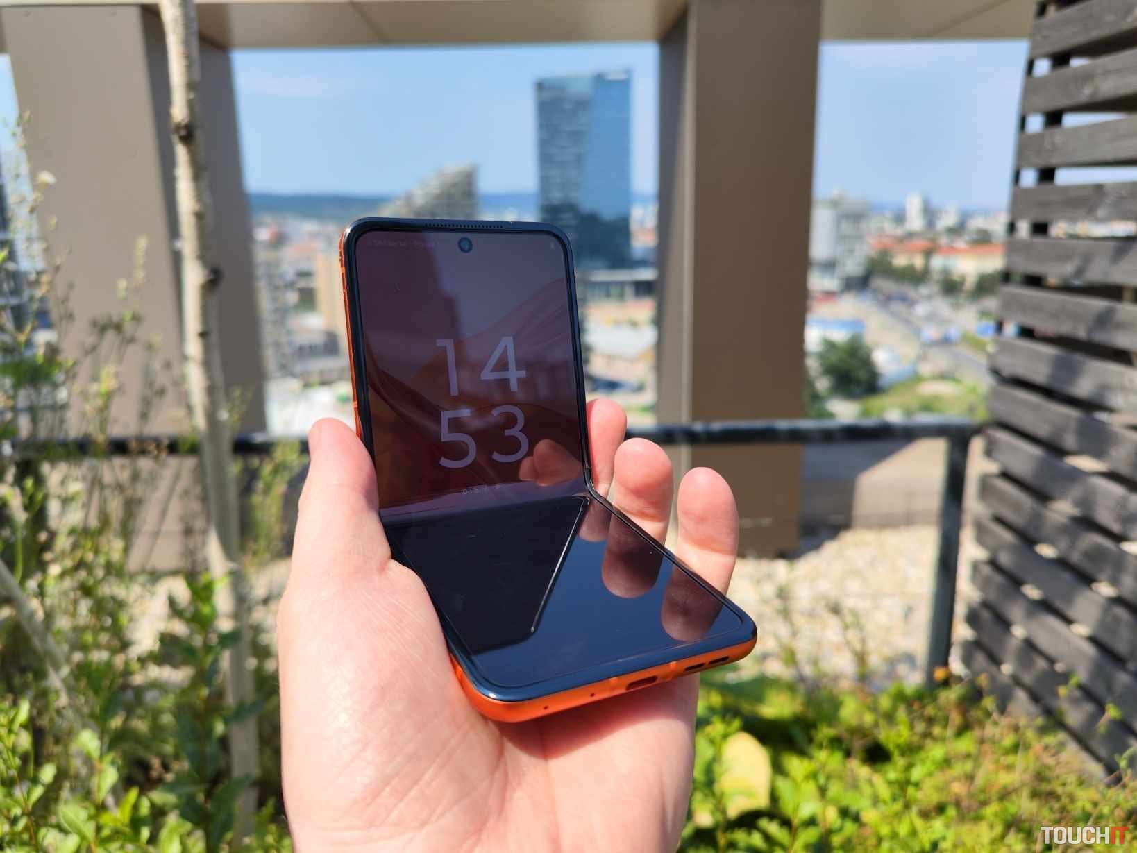 Motorola Razr 60 bude dostupná vo verzii s obrovskou pamäťou