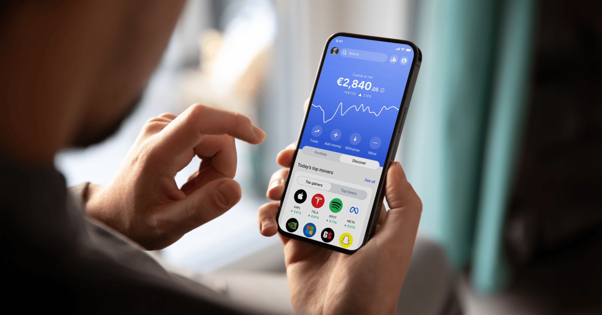 Revolut bude konkurenciou k mobilným operátorom. Aké sú spúšťacie ceny mobilných paušálov?