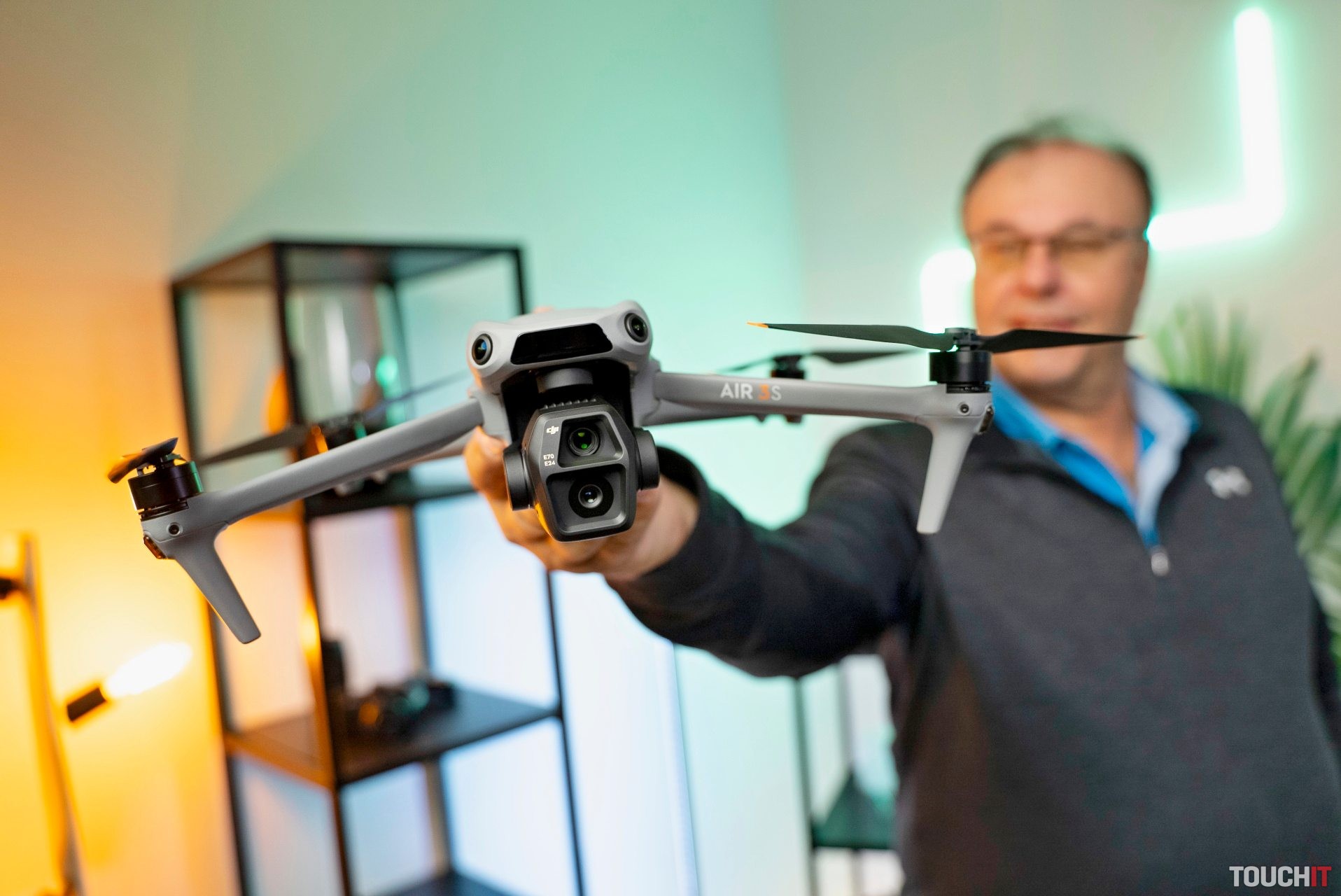 DJI Air 3S: Máme na svete najlepší dron, ktorý sa vyhne každej prekážke