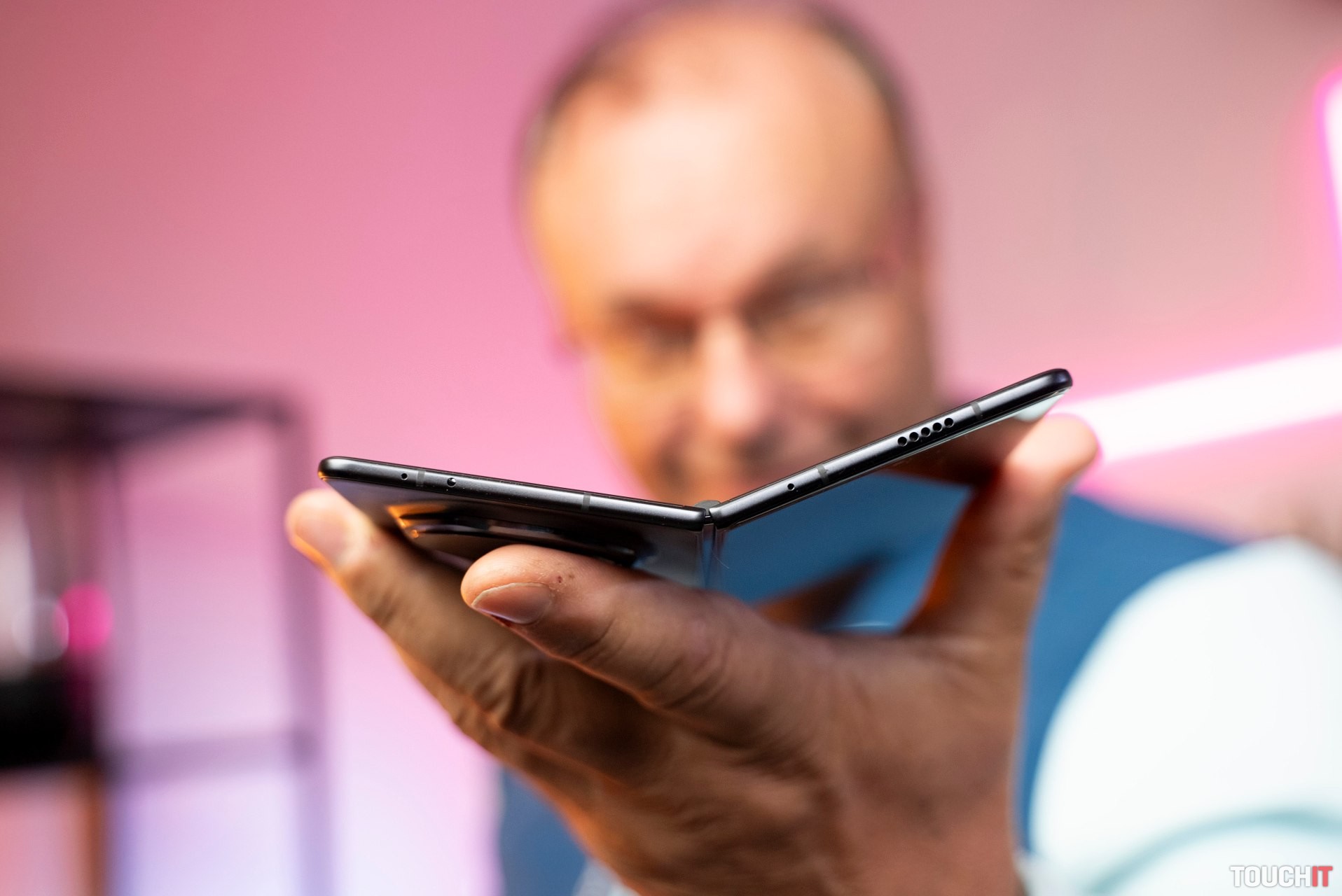 Tieto skladateľné smartfóny prídu na trh v roku 2025