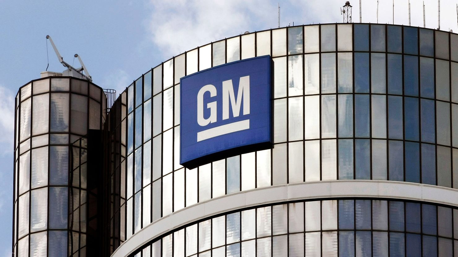 General Motors ruší 1000 pracovných miest. Mnohé automobilky sú v problémoch, ktorých menovateľom je elektromobilita