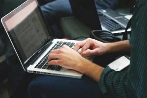 4 trendy v oblasti technológií v biznise, ktoré ovplyvnili rok 2024