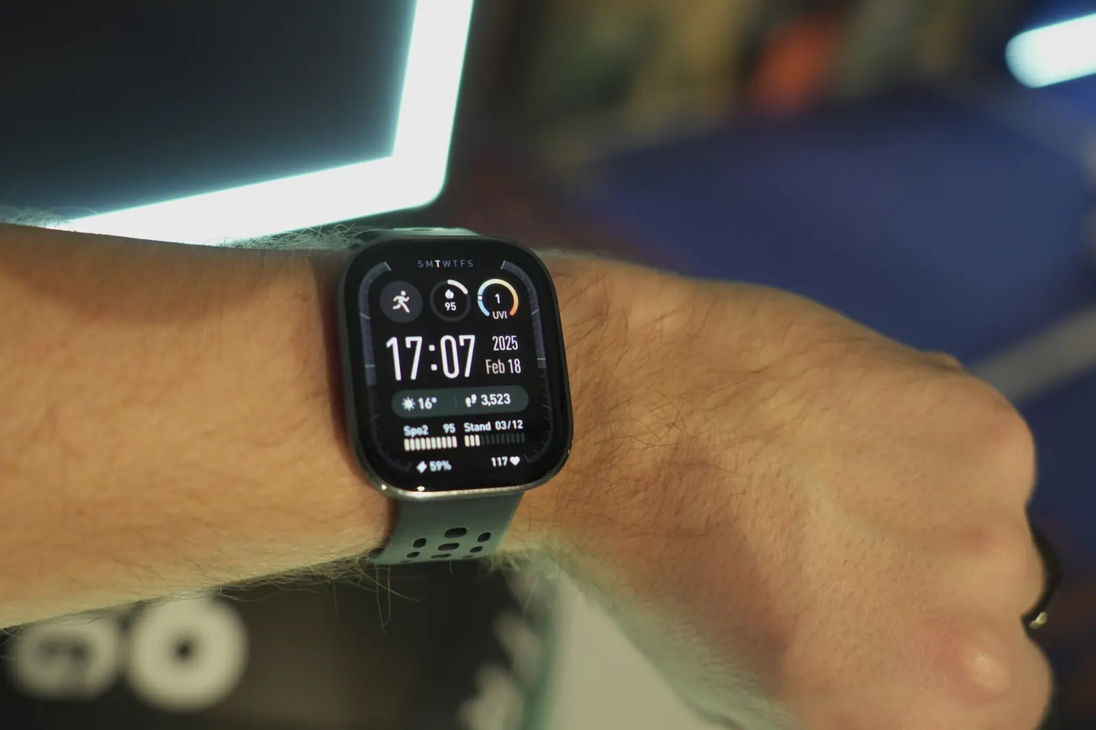 Amazfit Bip 6 sú mimoriadne lacné smart hodinky, ktoré ponúkajú všetko podstatné