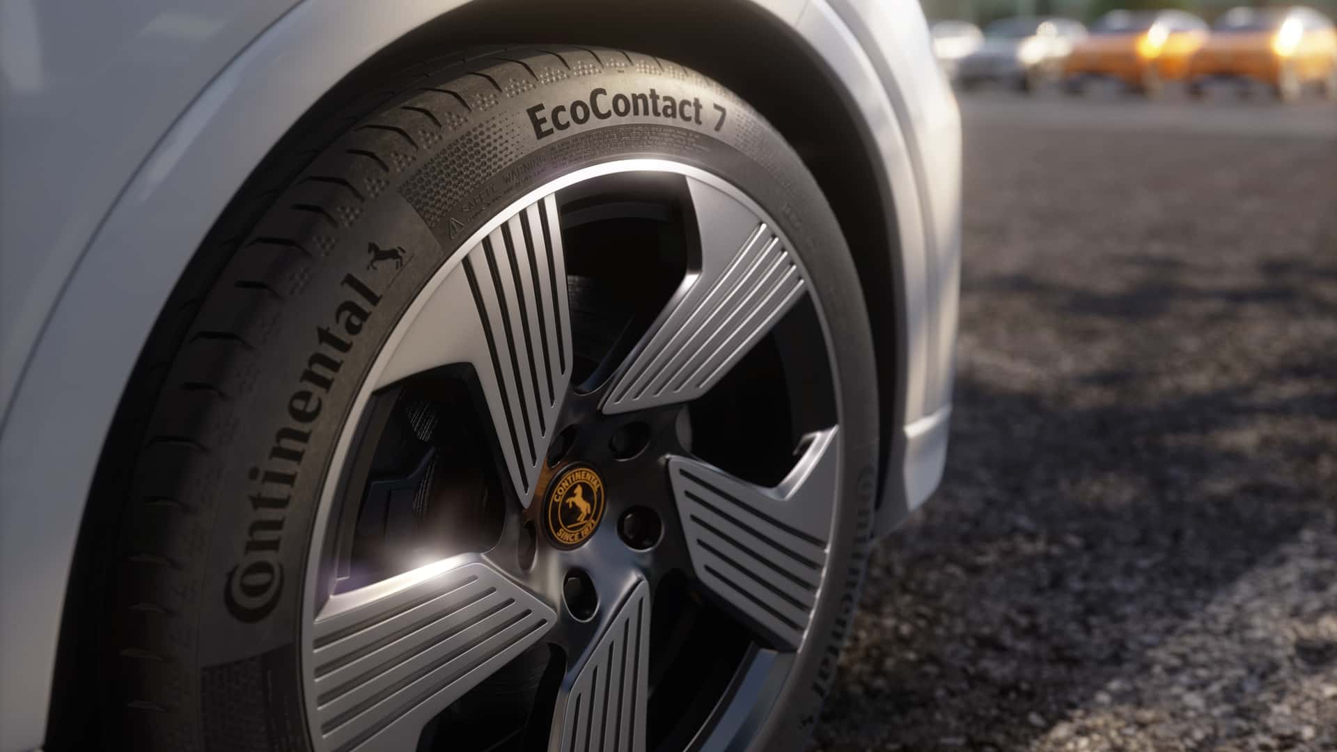 Continental predstavil novú pneumatiku s extrémnou účinnosťou a povrchom inšpirovaným golfovou loptičkou
