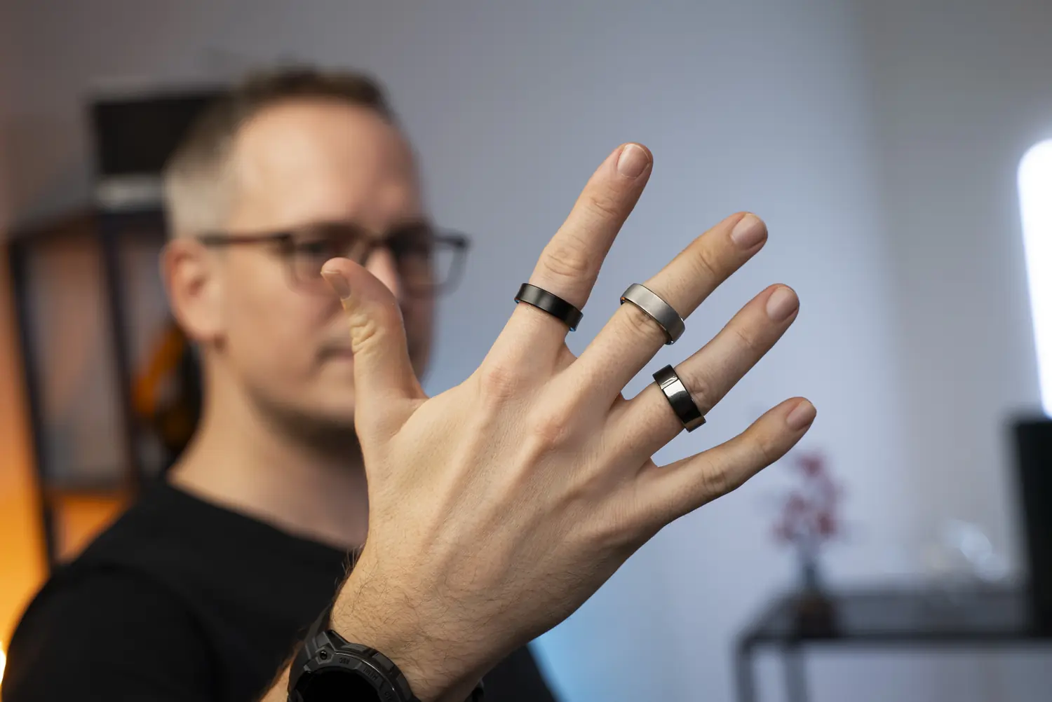 Samsung vyvíja novú batériu, ktorá predĺži výdrž smart hodiniek aj prsteňov. Použiť by ju mohol už tento rok