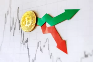 Bitcoin klesá