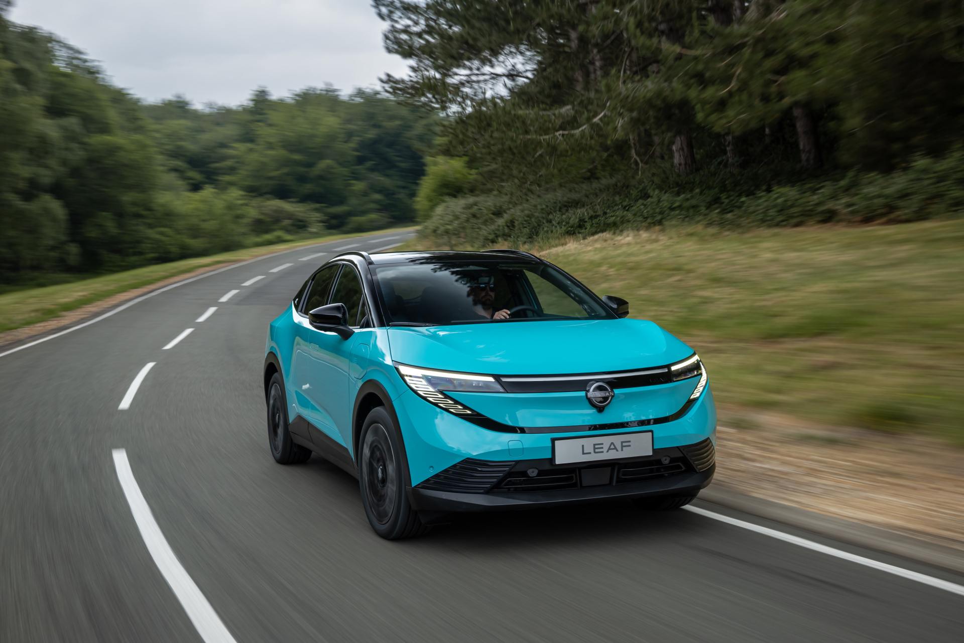 Ikona v novom kabáte: Nissan LEAF sa vracia s elegantným aerodynamickým dizajnom, pôsobivým dojazdom a najmodernejšou technológiou