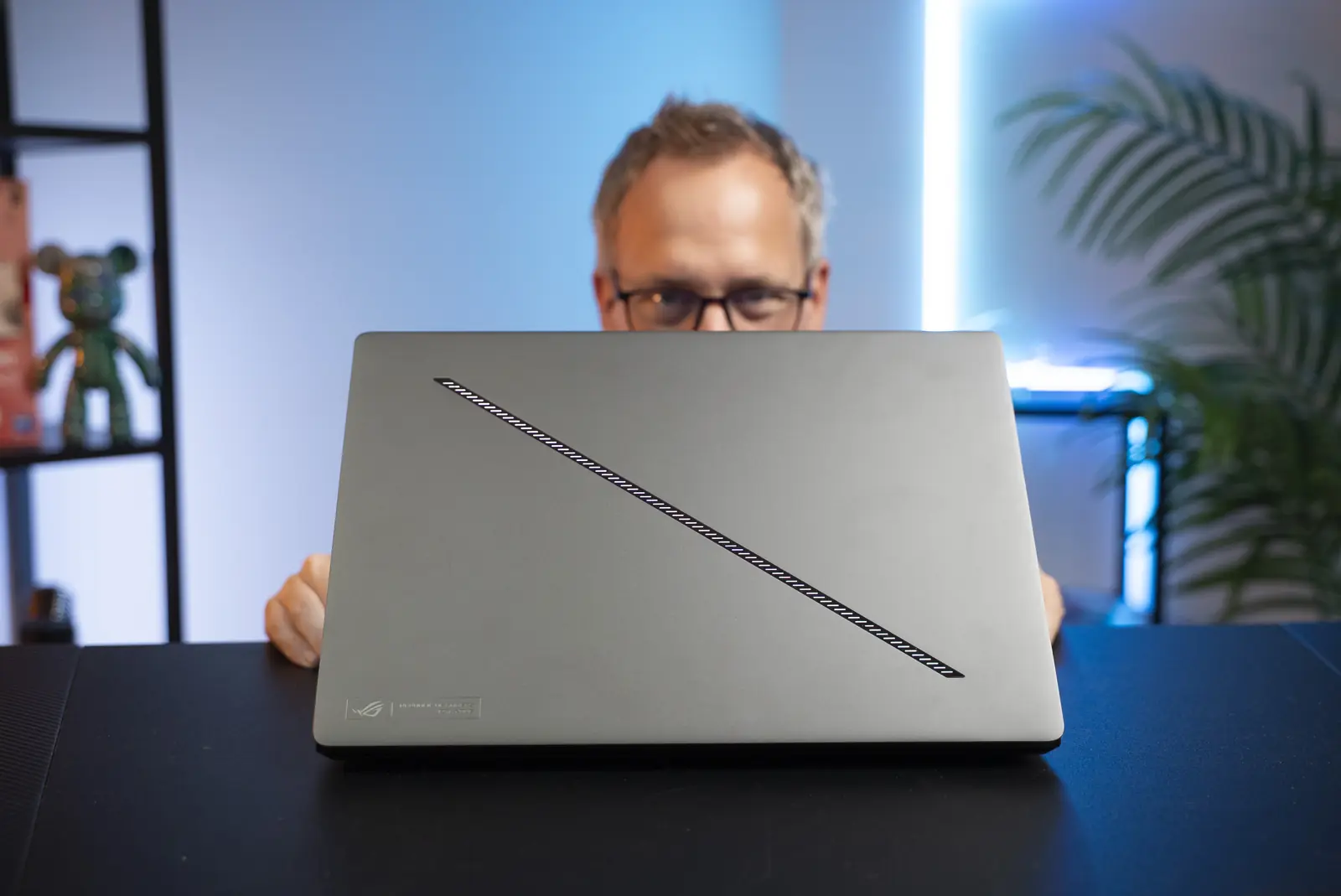 ROG Zephyrus G16 (2025): Herný výkon s RTX 50 v tenkom tele (RECENZIA)