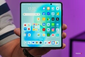 HONOR Magic V5