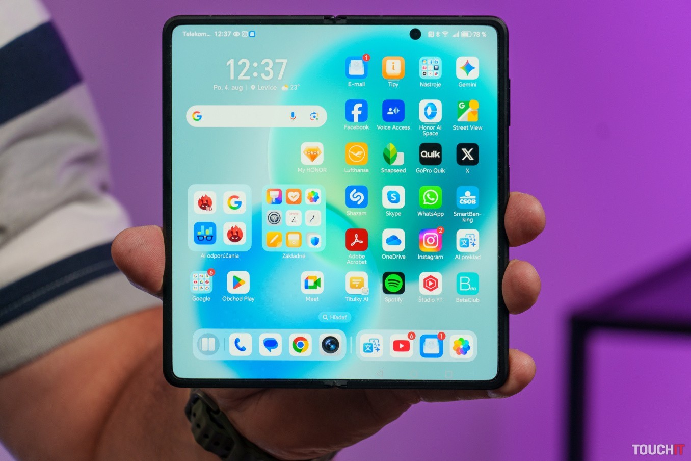HONOR Magic V5 sa už predáva na Slovensku a to so zaujímavou zľavou a nabíjačkou